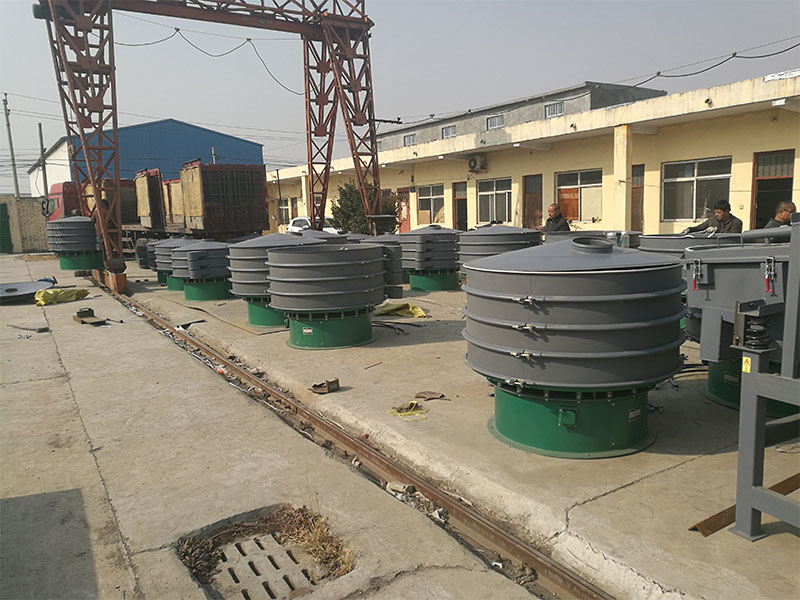 四川李老板再次訂購振動(dòng)篩